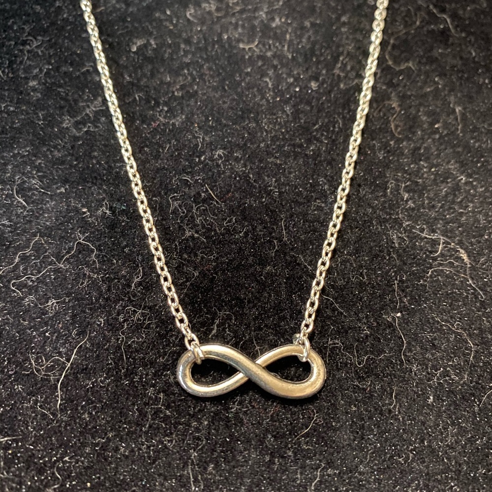 Infinity necklace - Picture 4 of 5